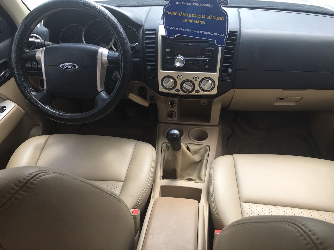 Ford Everest 2012 - Xe số sàn 1 chủ xe gia đình đi rất kỹ