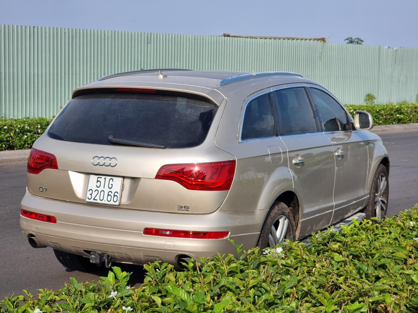 Audi Q7 2006 - Xe màu bạc giá ưu đãi