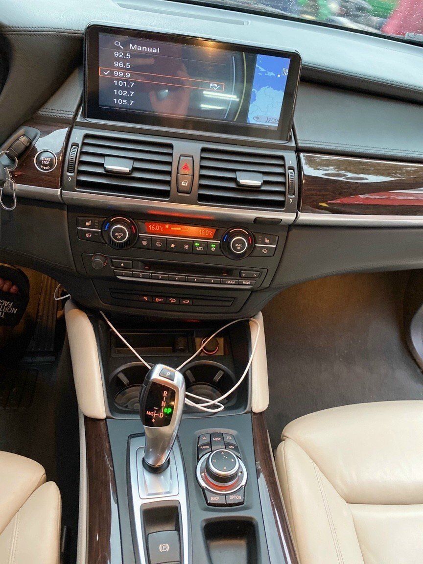 BMW X6 2015 - Xe mới thay bình 100%, bảo hành 2 năm