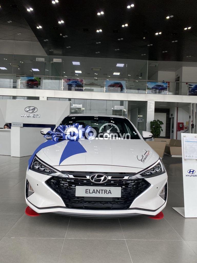 Hyundai Elantra Chiếc xe Turbo phong cách lịch lãm cuối cùng 2022 - Chiếc xe Turbo phong cách lịch lãm cuối cùng