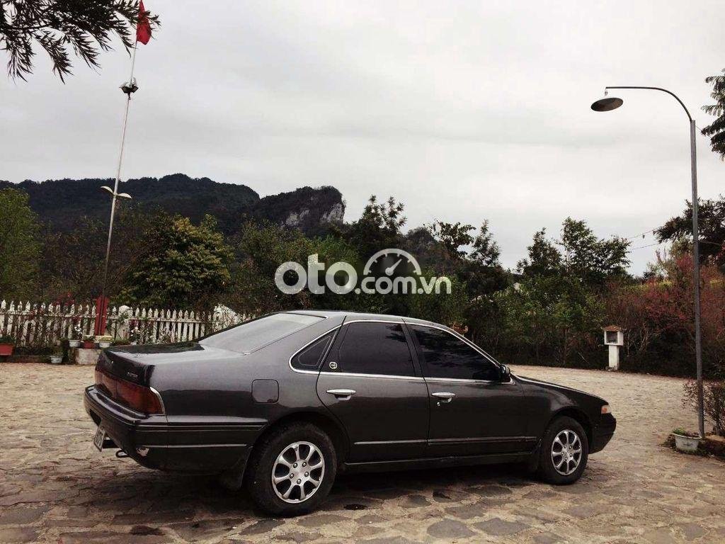 Nissan Cefiro   2.4 dẫn động cầu sau 1992 - Nissan CEFIRO 2.4 dẫn động cầu sau