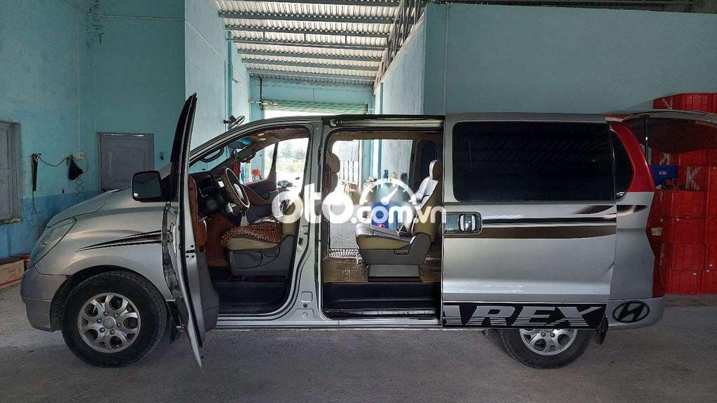 Hyundai Grand Starex   2008 Số sàn, máy dầu, xe gđ. 2008 - Hyundai Grand Starex 2008 Số sàn, máy dầu, xe gđ.