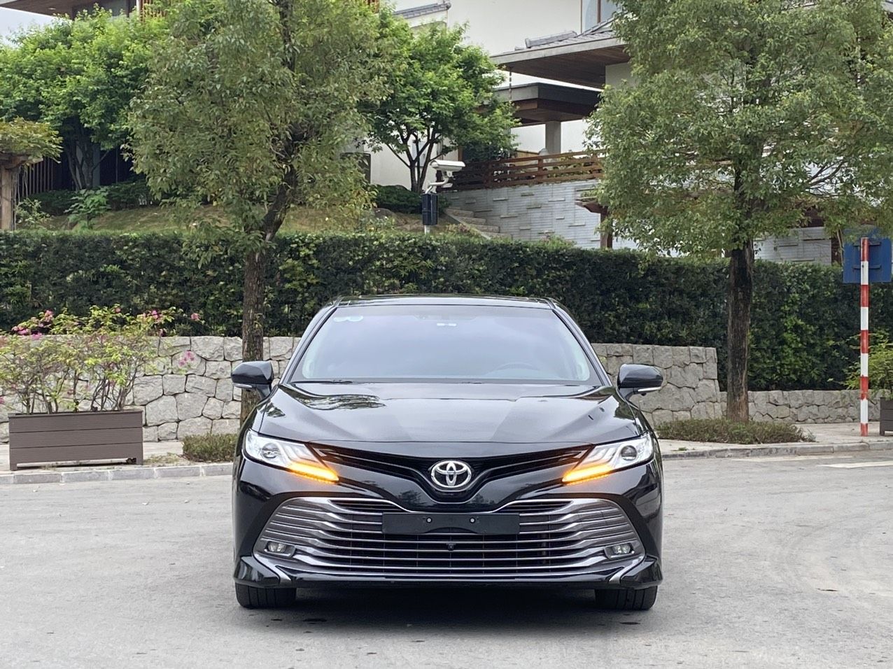 Toyota Camry 2020 - Một chủ chạy cực ít