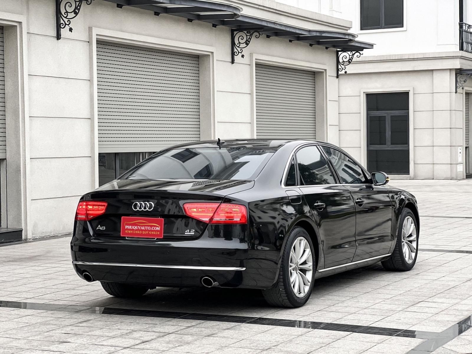 Audi A8 2010 - Màu đen, biển HN