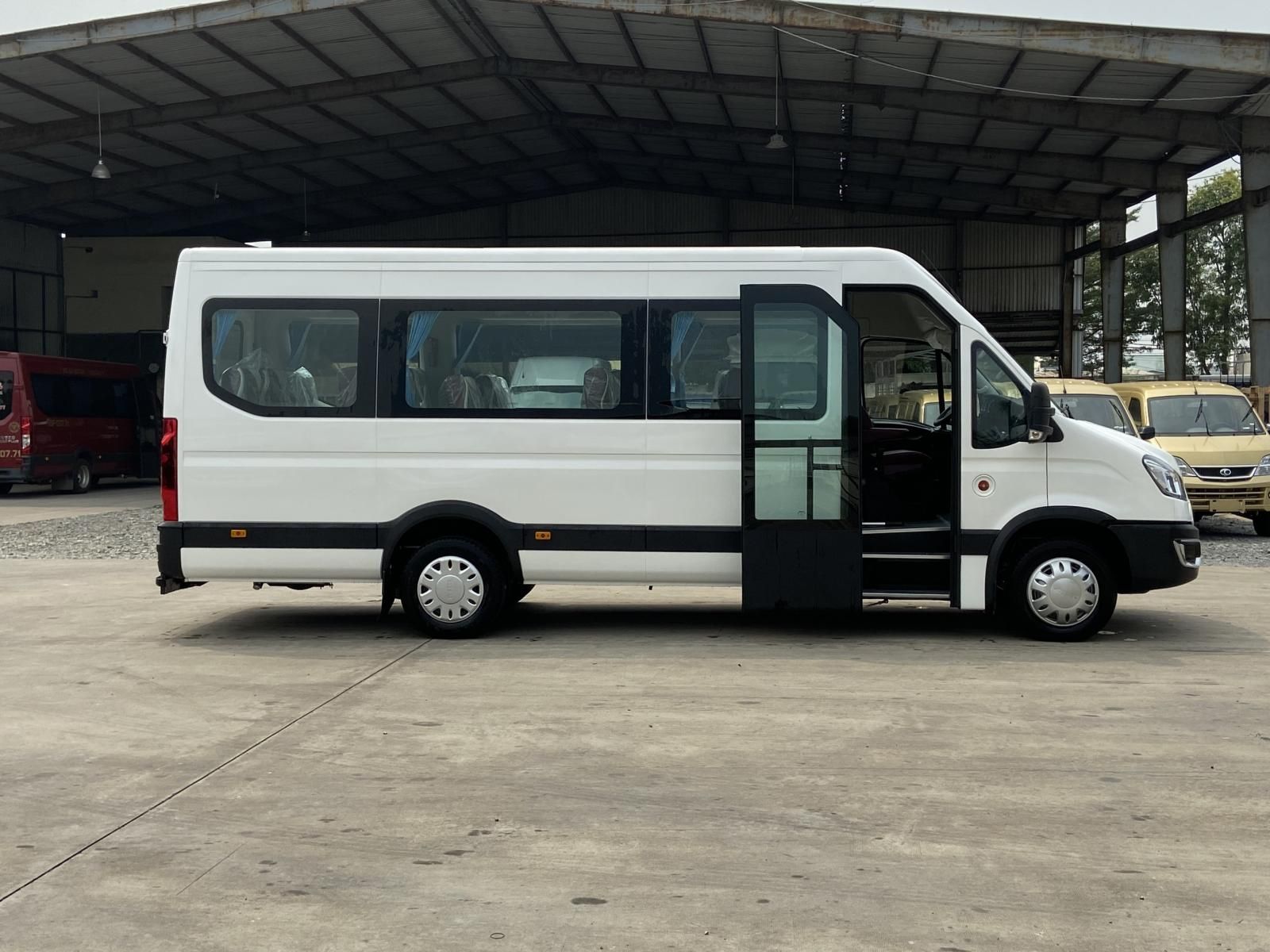 Thaco Iveco Daily Plus 2023 - Xe 16 chỗ - Hỗ trợ trả