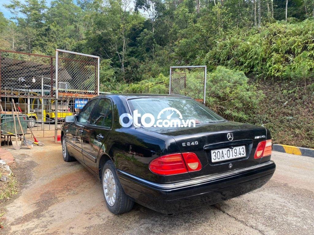 Mercedes-Benz E230 Mec E230 ce doanh nhân 2000 - Mec E230 ce doanh nhân