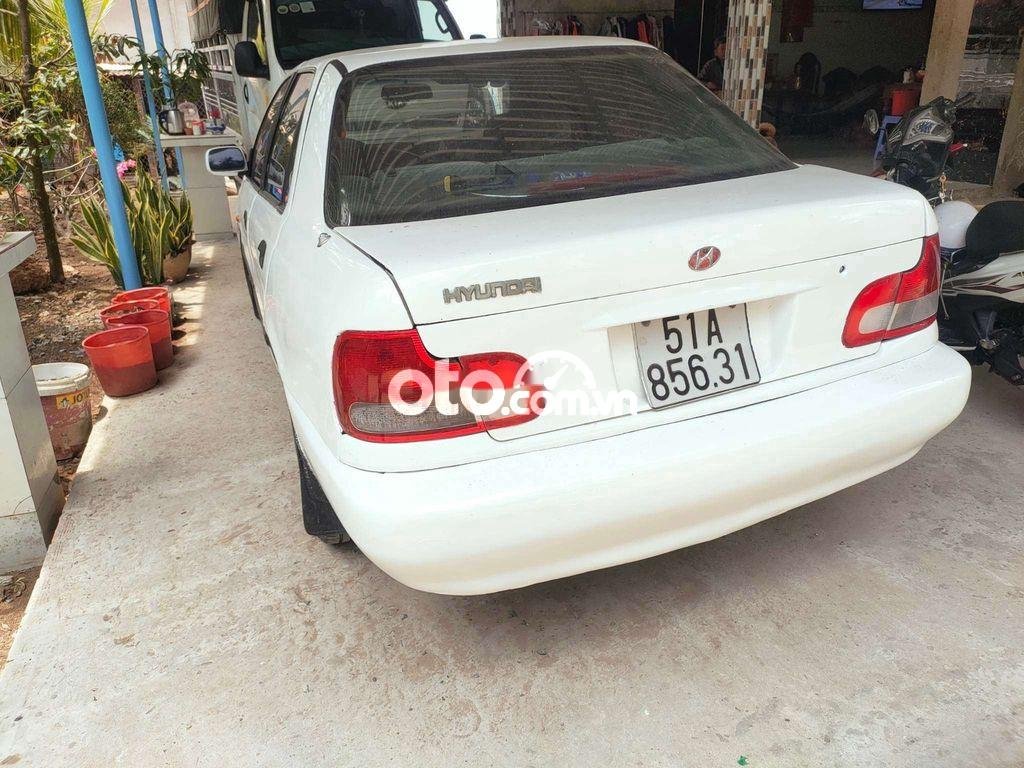 Hyundai Elantra Bán em xe cỏ che nắng che mua 1994 - Bán em xe cỏ che nắng che mua