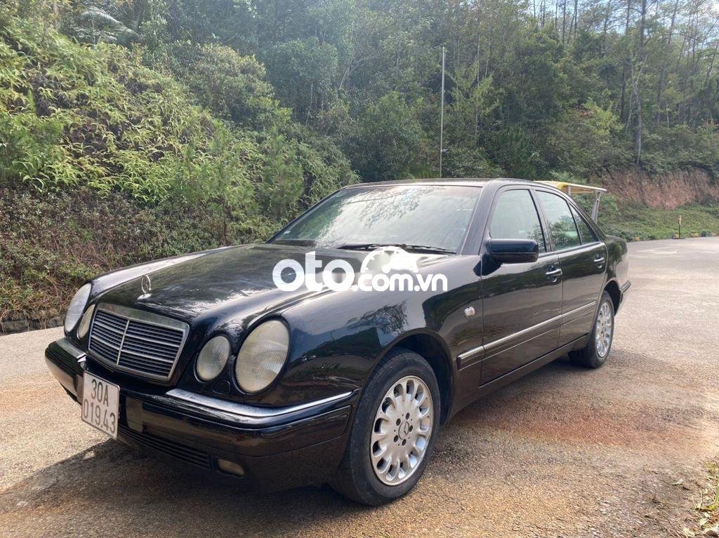 Mercedes-Benz E230 Mec E230 ce doanh nhân 2000 - Mec E230 ce doanh nhân