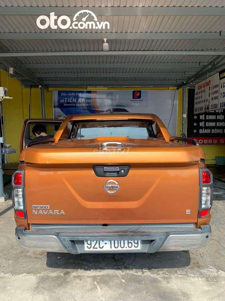 Nissan Navara   1 cầu, số sàn, đẹp xuất sắc 2015 - Nissan Navara 1 cầu, số sàn, đẹp xuất sắc