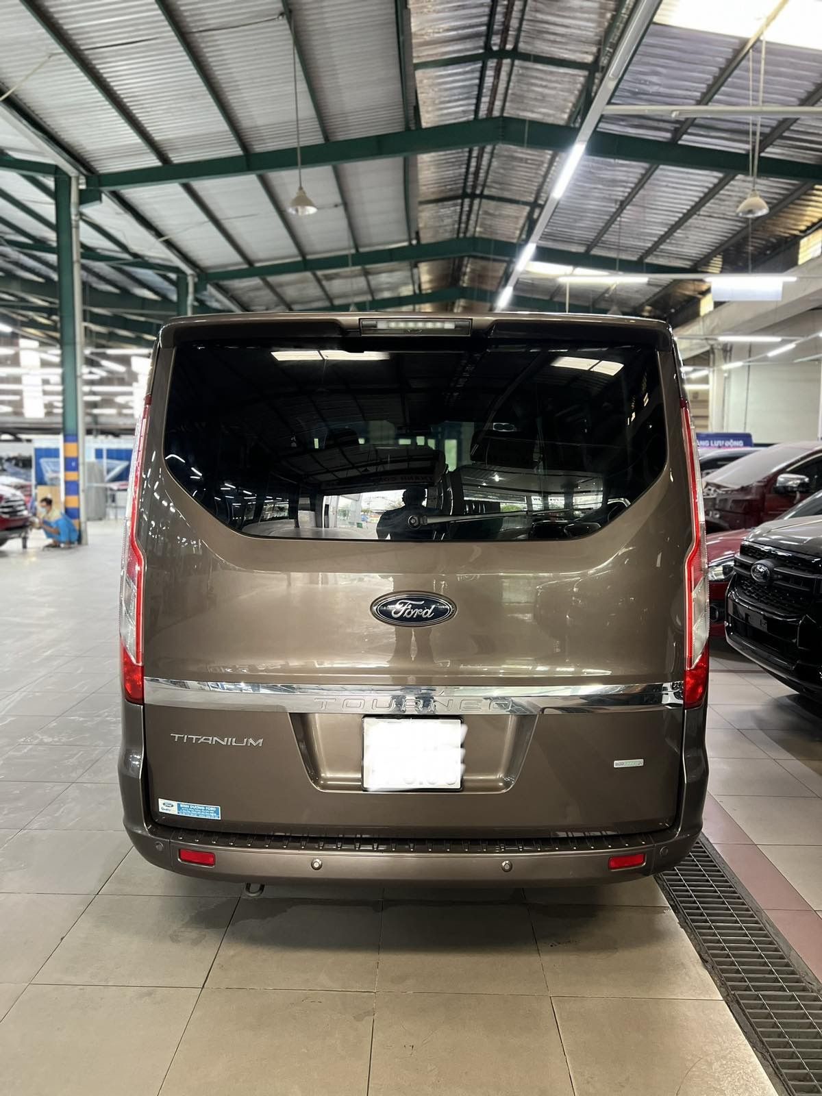 Ford Tourneo 2019 - Đẳng cấp doanh nhân