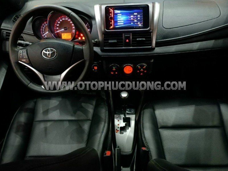 Toyota Yaris 2017 - Màu đỏ, nhập khẩu giá cạnh tranh