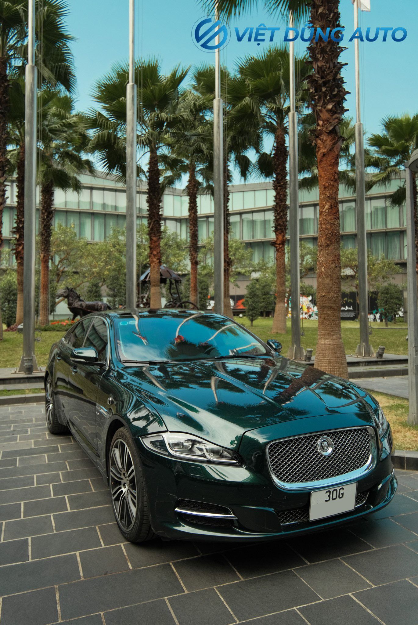 Jaguar XJ 2013 - Giá 1 tỷ 889tr