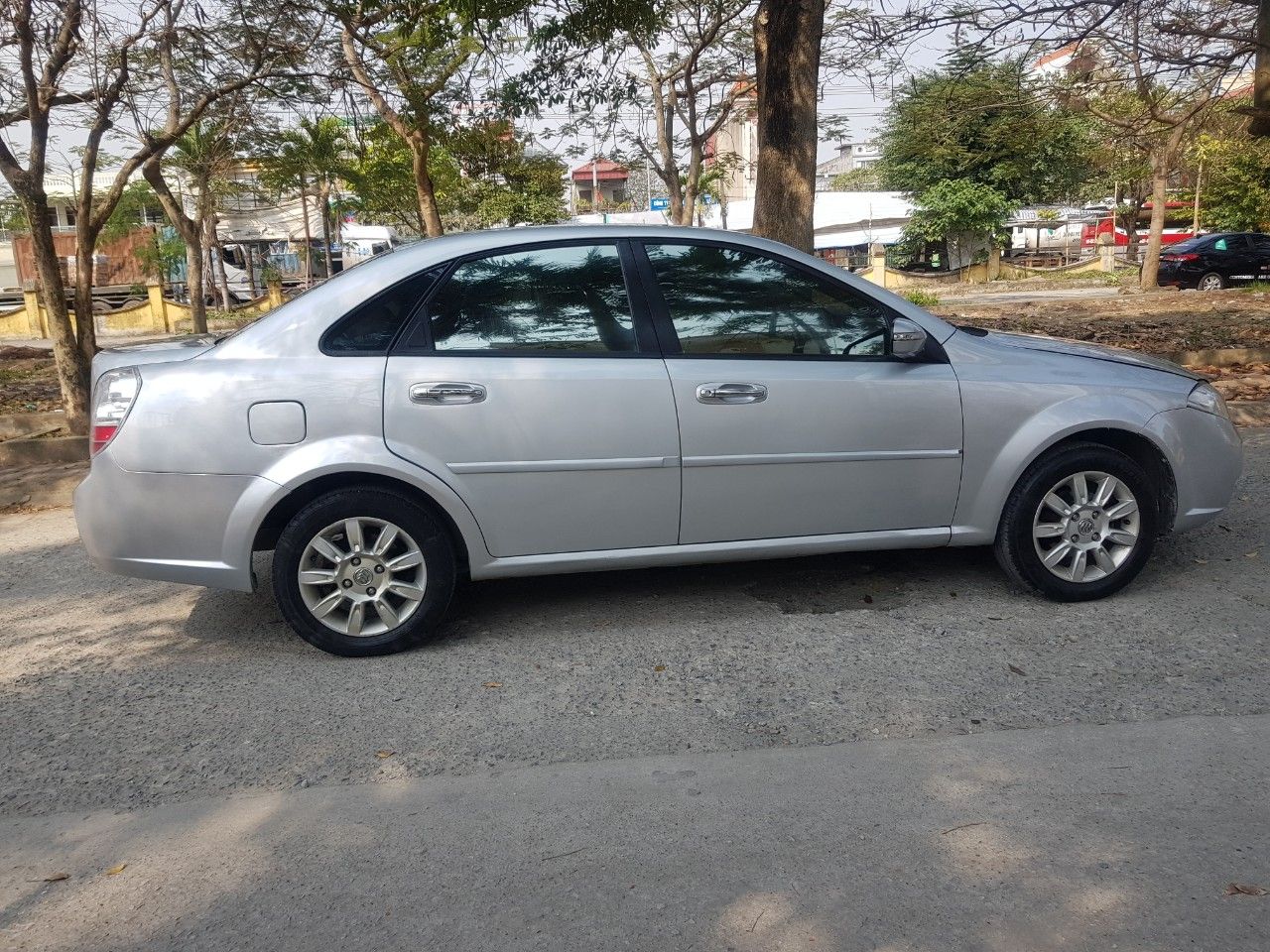 Buick Excelle 2009 - Màu bạc, xe nhập