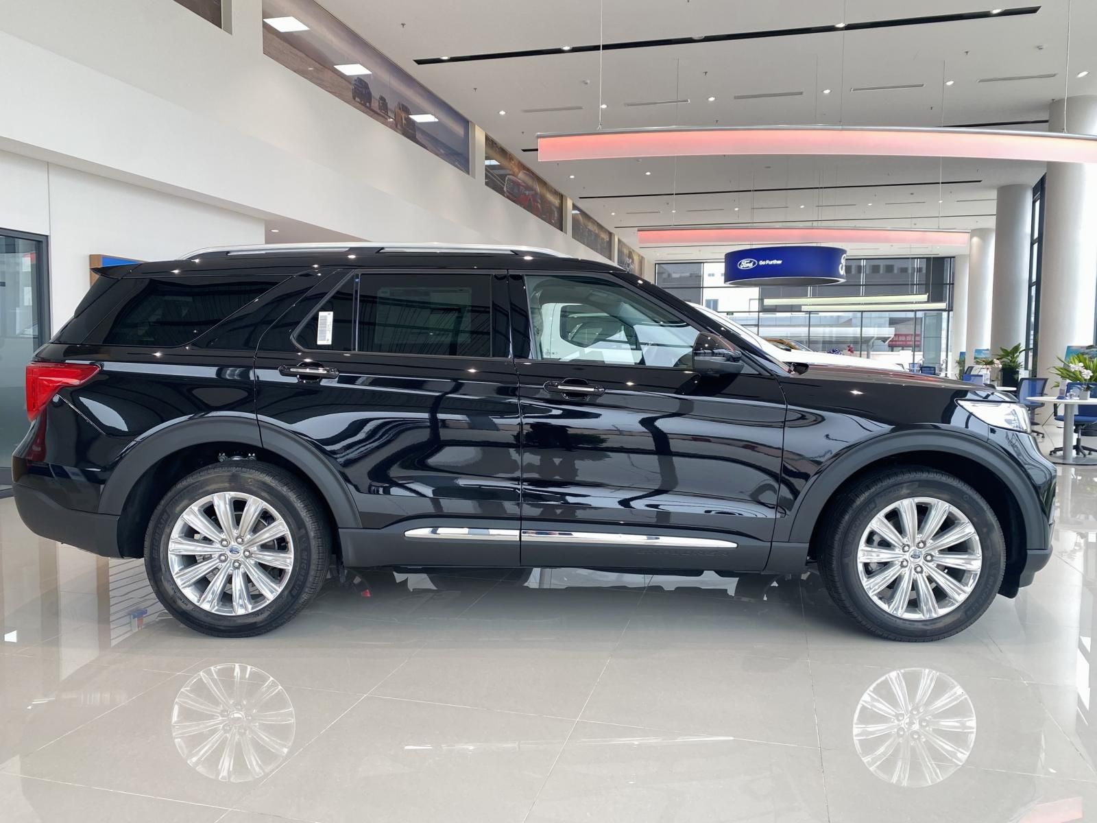 Ford Explorer 2022 - SUV sang đậm chất Mỹ, trả trước từ 490tr