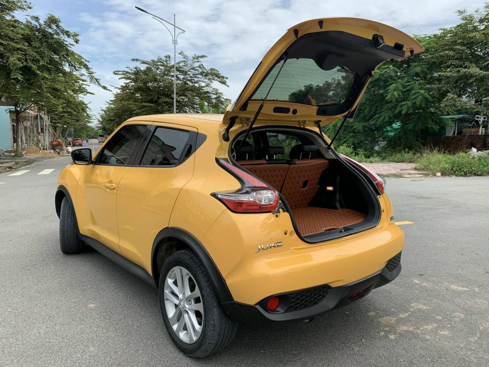 Nissan Juke 2015 - Màu vàng, xe nhập, 590tr