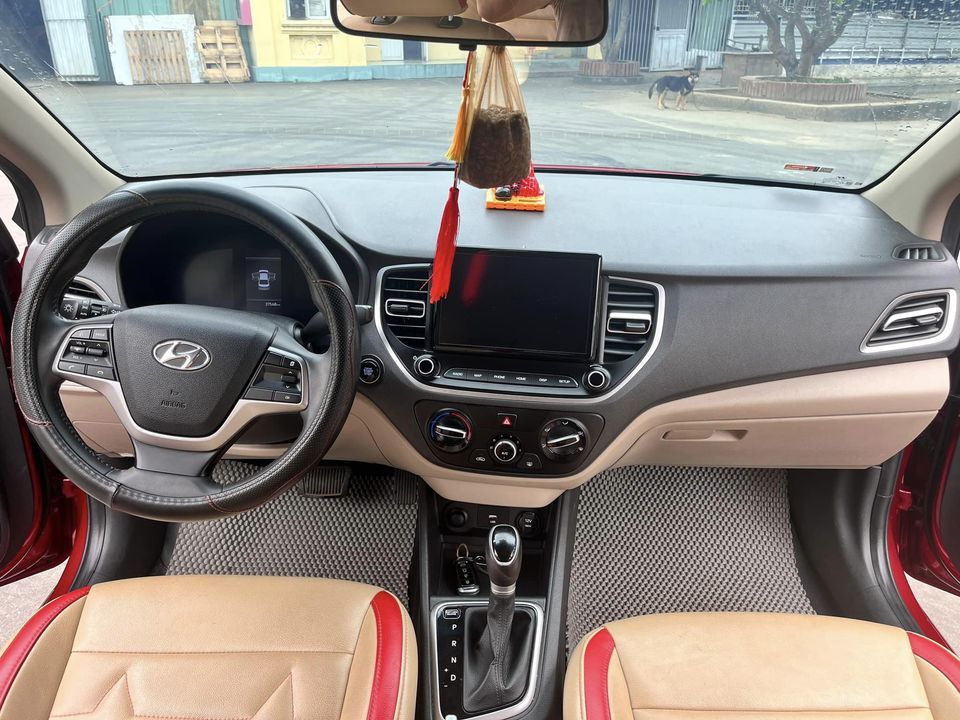 Hyundai Accent 2021 - Màu đỏ chính chủ, giá 485tr