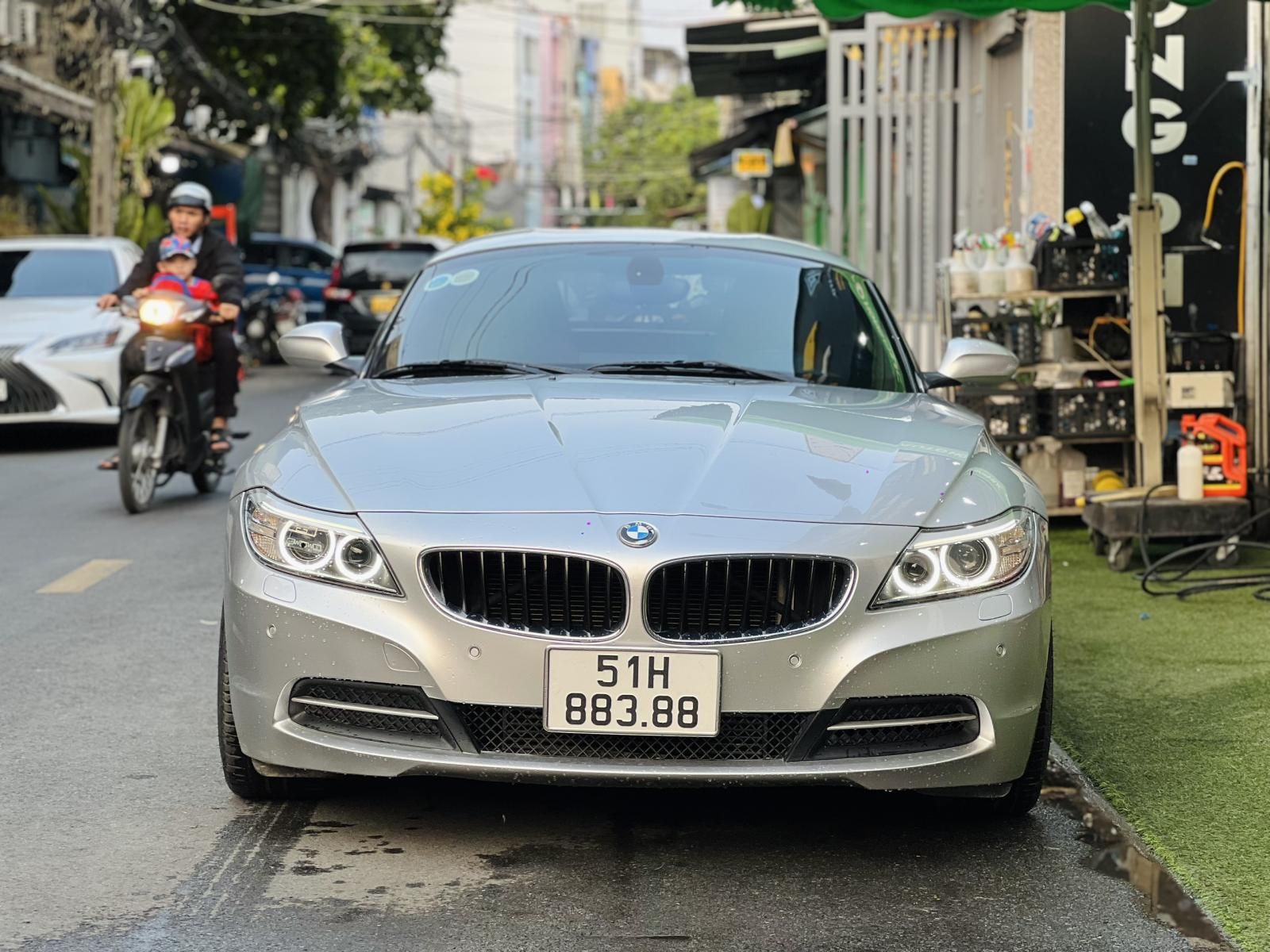 BMW Z4 2015 - Model 2016 - Màu bạc nội thất nâu