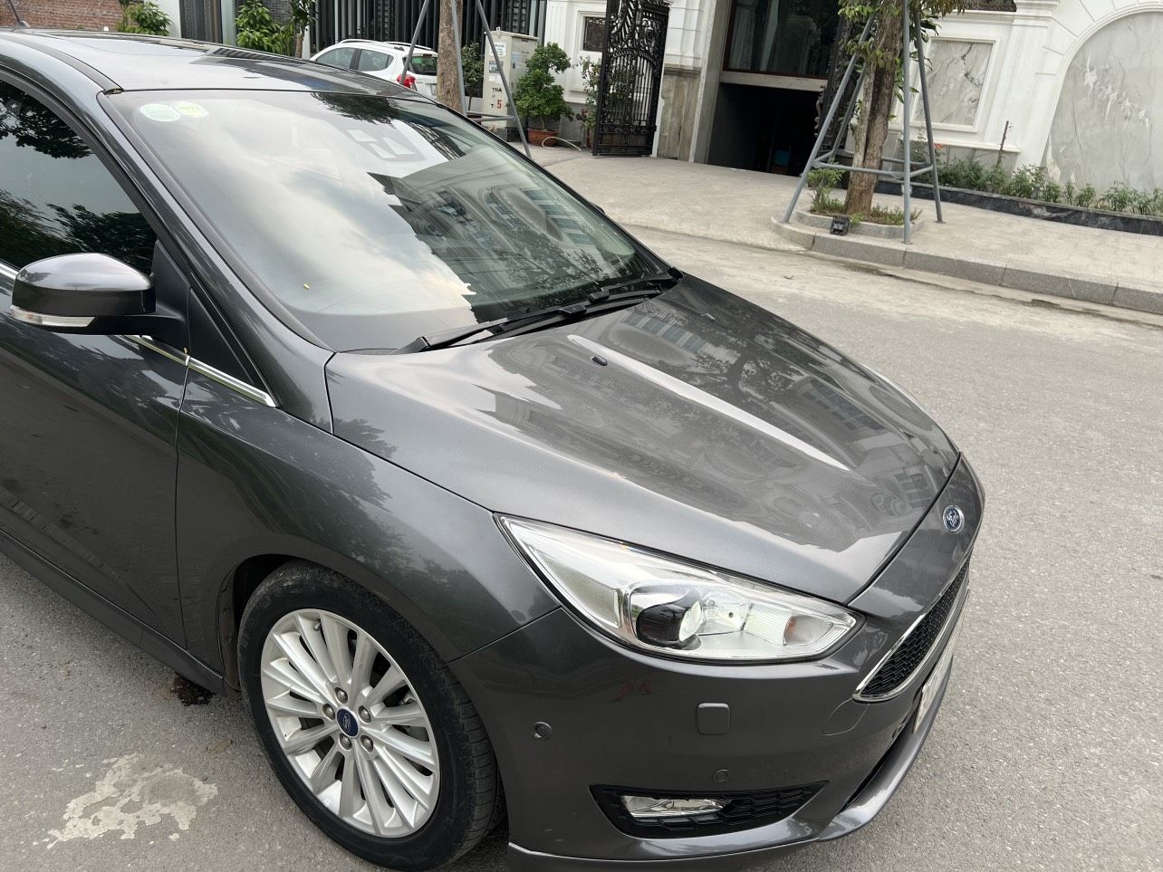 Ford Focus 2018 - Xe đẹp, giá tốt, hỗ trợ trả góp 70% - Xe trang bị full options