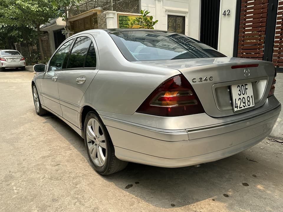 Mercedes-Benz C 240 2004 - Màu bạc chính chủ giá hữu nghị