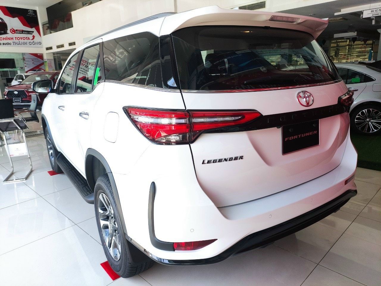Toyota Fortuner 2023 - Giảm thêm gần 100tr tiền mặt, hỗ trợ trả góp từ 85 - 90% giá trị xe