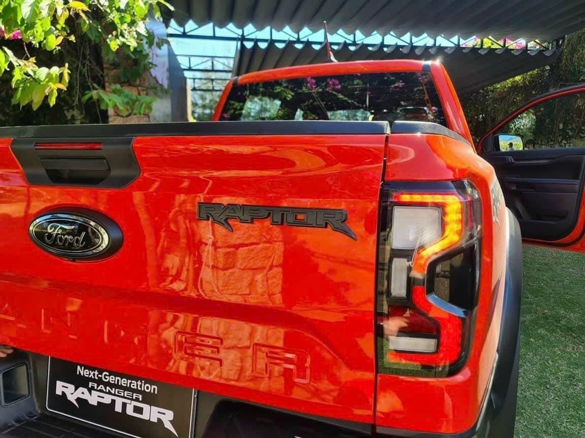 Ford Ranger Raptor 2023 - Xe giao ngay trong tháng, trả trước 400tr nhận xe