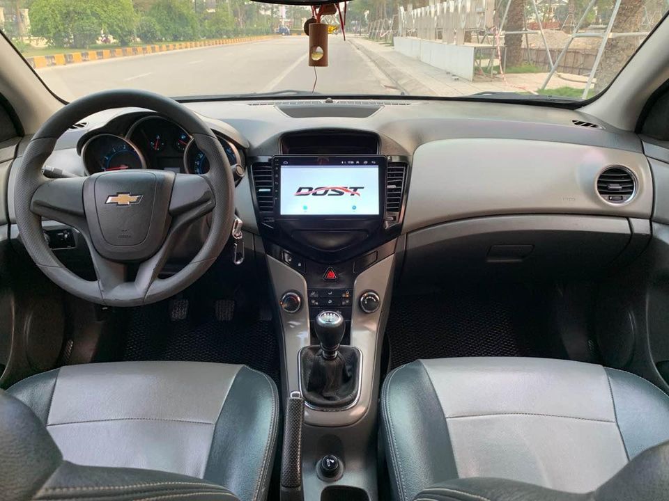 Chevrolet Cruze 2010 - 1.6 số sàn sản xuất 2010 màu đen