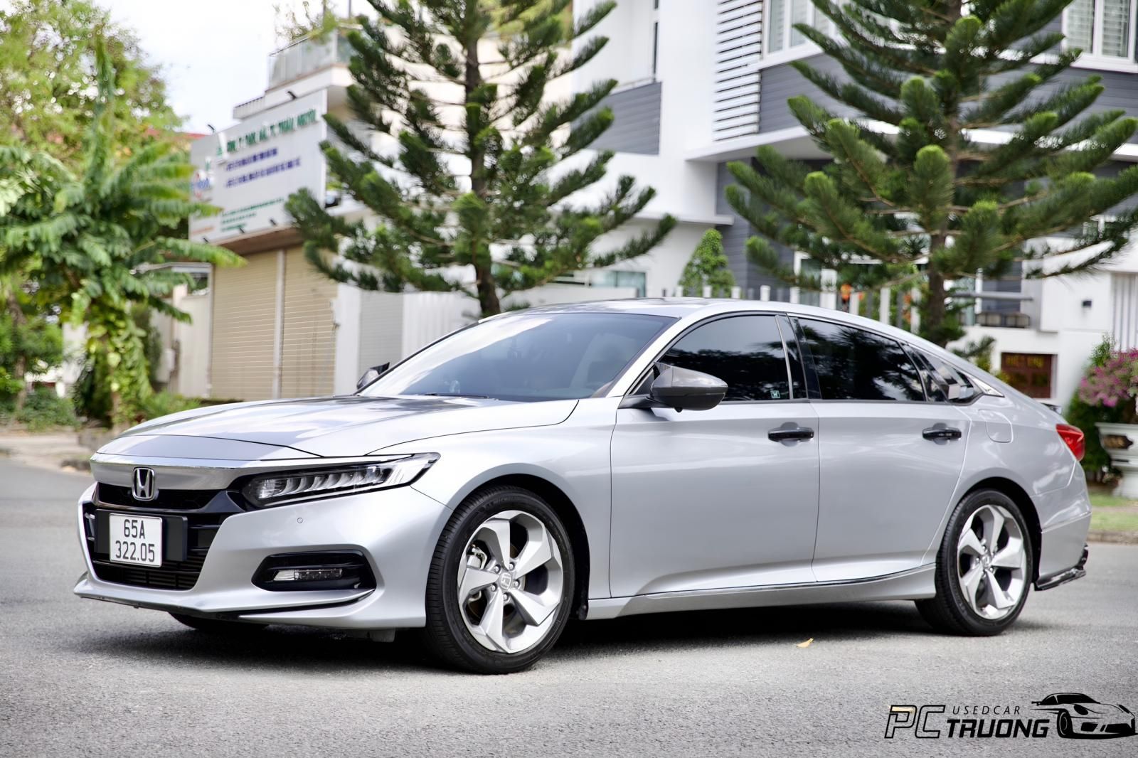 Honda Accord 2020 - Odo: Chỉ 18.000km, màu silver Limtied cực siêu hiếm, nhập Thái, siêu lướt