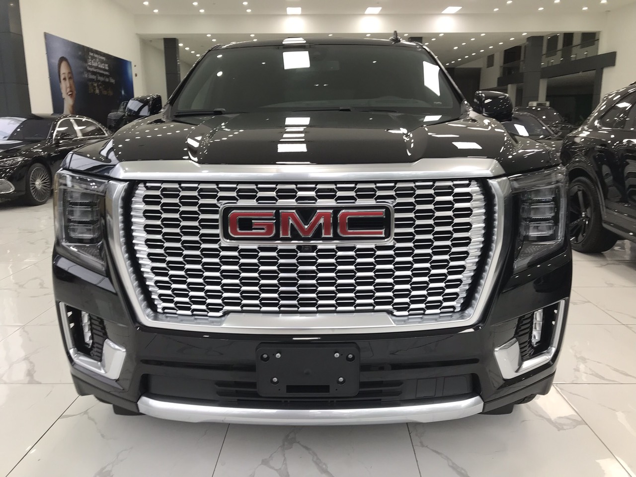 GMC Yukon 2023 - Bán ô tô GMC Yukon đời 2023, màu đen, nhập khẩu Mỹ mới 100%