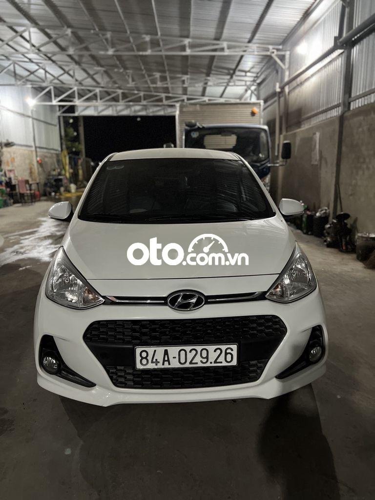 Hyundai Grand i10 Xe Nhà Sử dụng rất ít đi 2017 - Xe Nhà Sử dụng rất ít đi