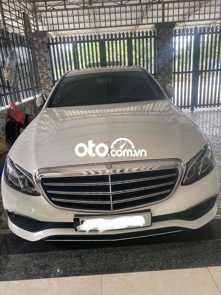 Mercedes-Benz E200 cần bán merceder benz - e 200 class 2016 - cần bán merceder benz - e 200 class