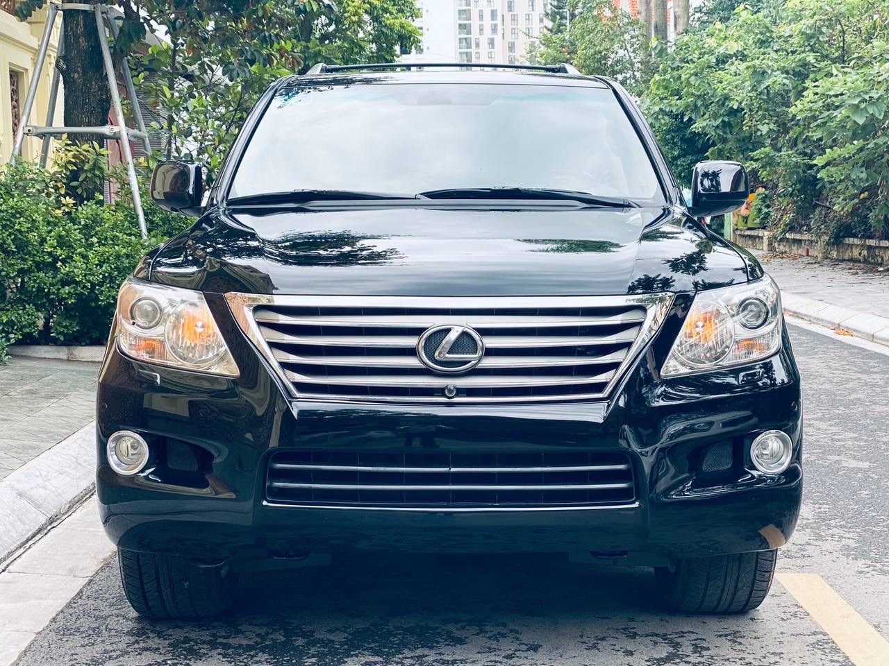 Lexus LX 570 2011 - model 2011