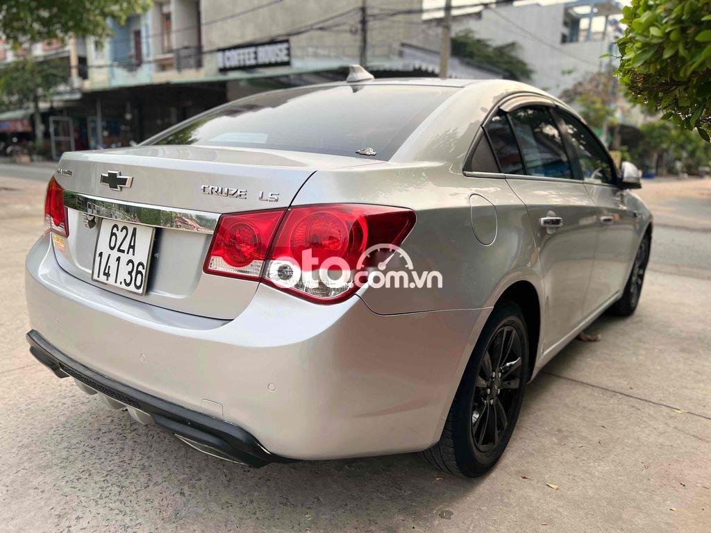 Chevrolet Cruze Xe Chervolet  Ls 1.6 2015 màu bạc,ko cấn đụng 2015 - Xe Chervolet Cruze Ls 1.6 2015 màu bạc,ko cấn đụng