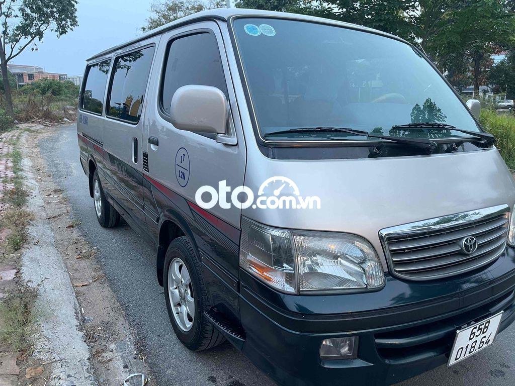 Toyota Hiace   SUPER WAGON 2005 - TOYOTA HIACE SUPER WAGON