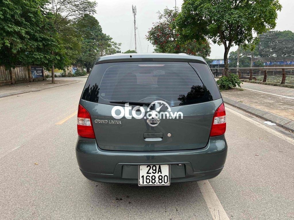 Nissan Livina Bán  Grand  xe gia đình ( mua từ mới ) 2011 - Bán nissan Grand livina xe gia đình ( mua từ mới )