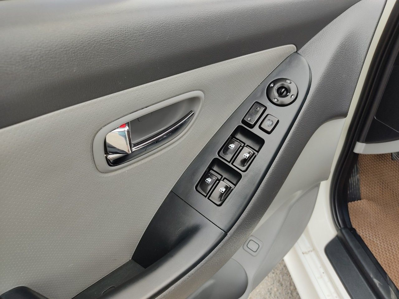 Hyundai Avante 2011 - Bản 1.6MT phân khúc hạng C