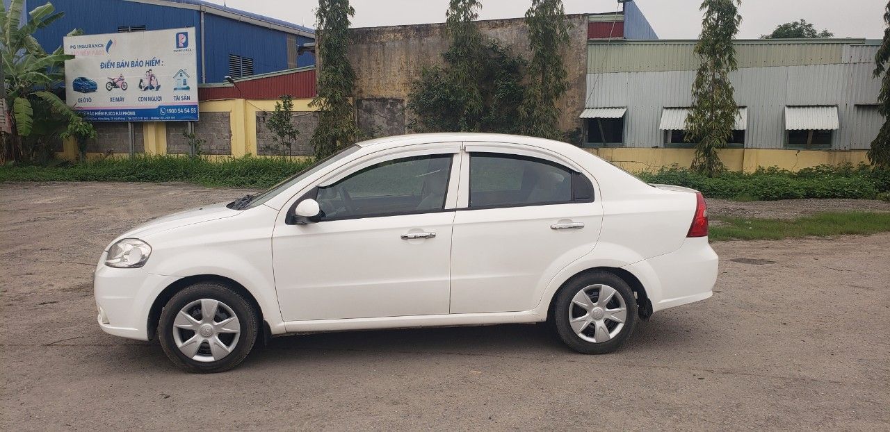 Daewoo Gentra 2011 - Xe tư nhân gia đình sử dụng