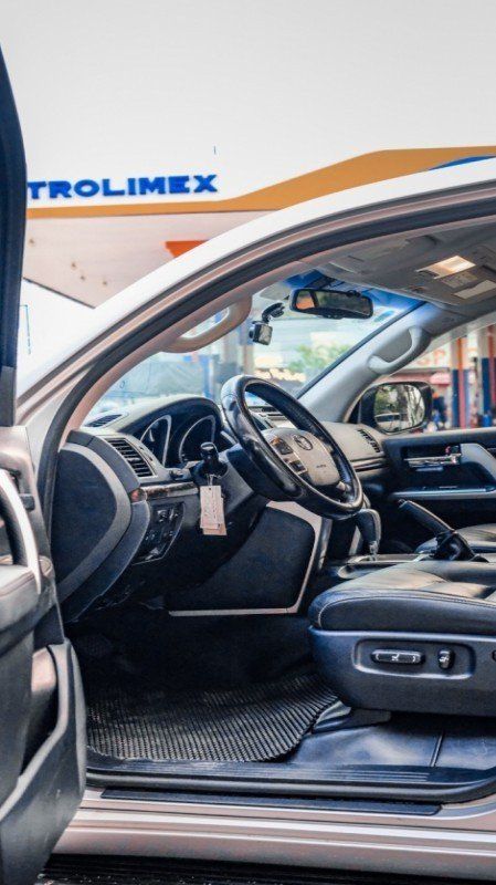 Toyota Land Cruiser 2015 - Xe công ty xuất hoá đơn