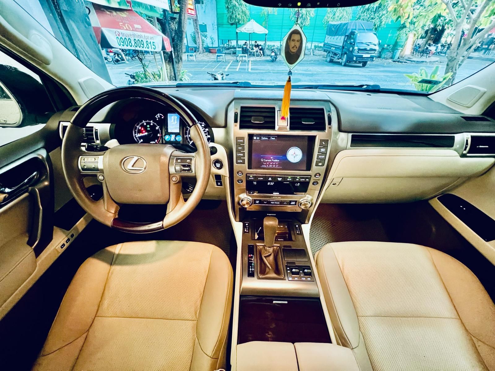 Lexus GX 460 2014 - Mẫu 2015, xe 1 chủ mua mới chạy 45.000 miles còn rất mới, bao check hãng