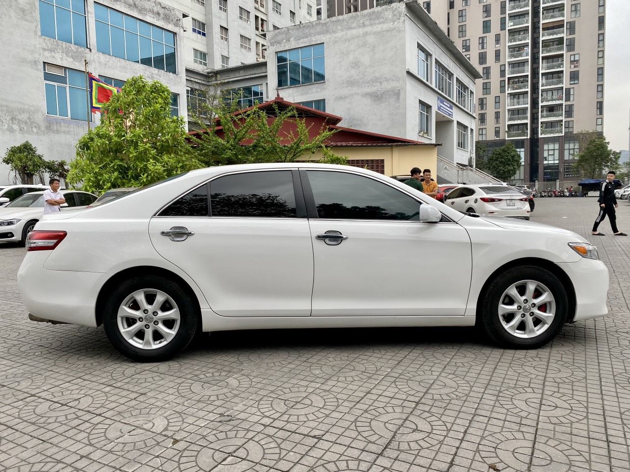 Toyota Camry 2011 - Biển Hà Nội ưa nhìn