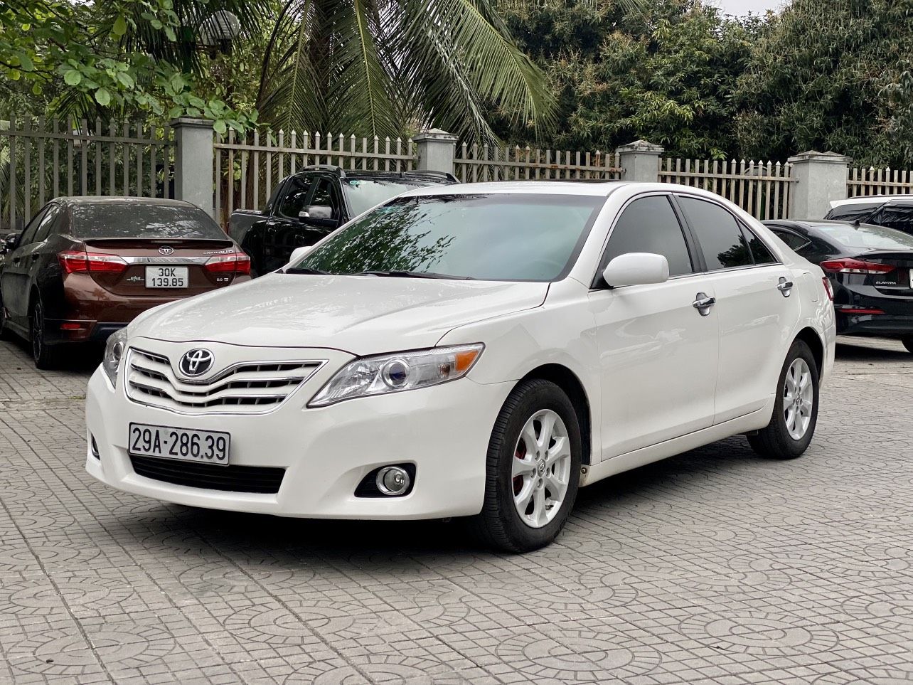 Toyota Camry 2011 - Biển Hà Nội ưa nhìn