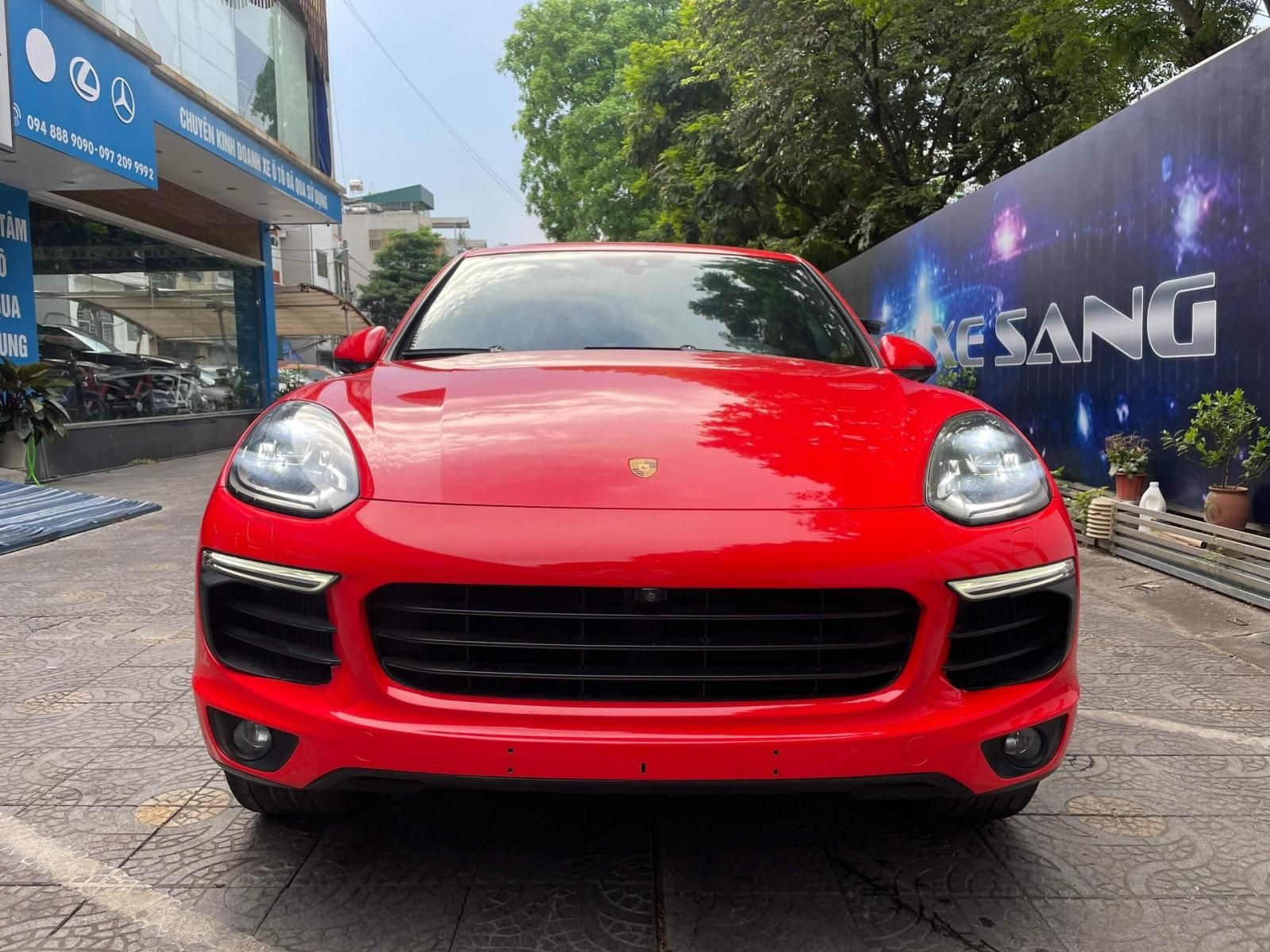 Porsche Cayenne 2016 - Màu đỏ, xe nhập Đức