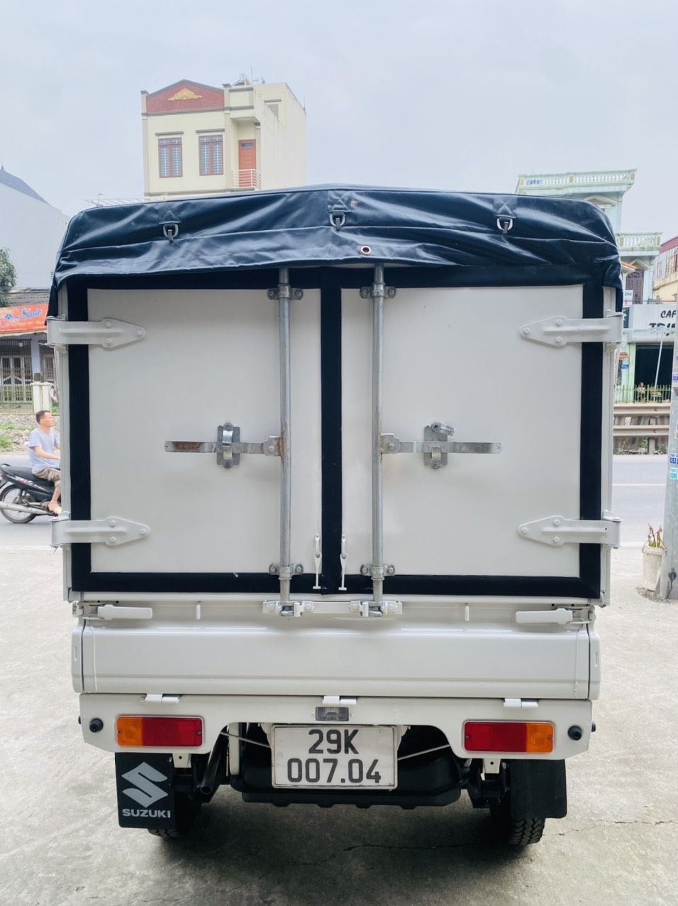 Suzuki Carry 2022 - 5 tạ, chạy 360km, thùng bạt