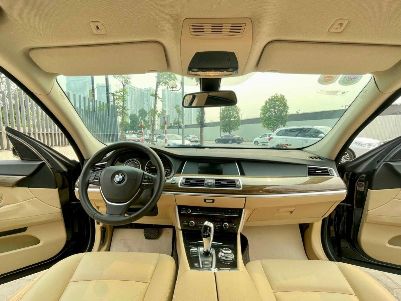 BMW 2015 - Biển thành phố