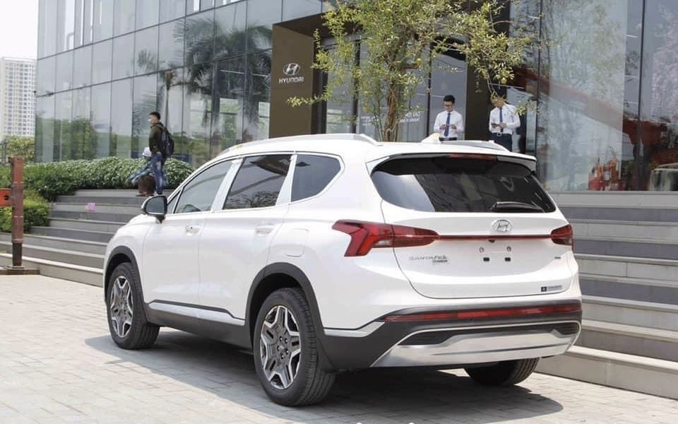 Hyundai Santa Fe 2022 - Hỗ trợ trả góp 85%, lãi suất ưu đãi, tặng dán phim cách nhiệt + cam hành trình