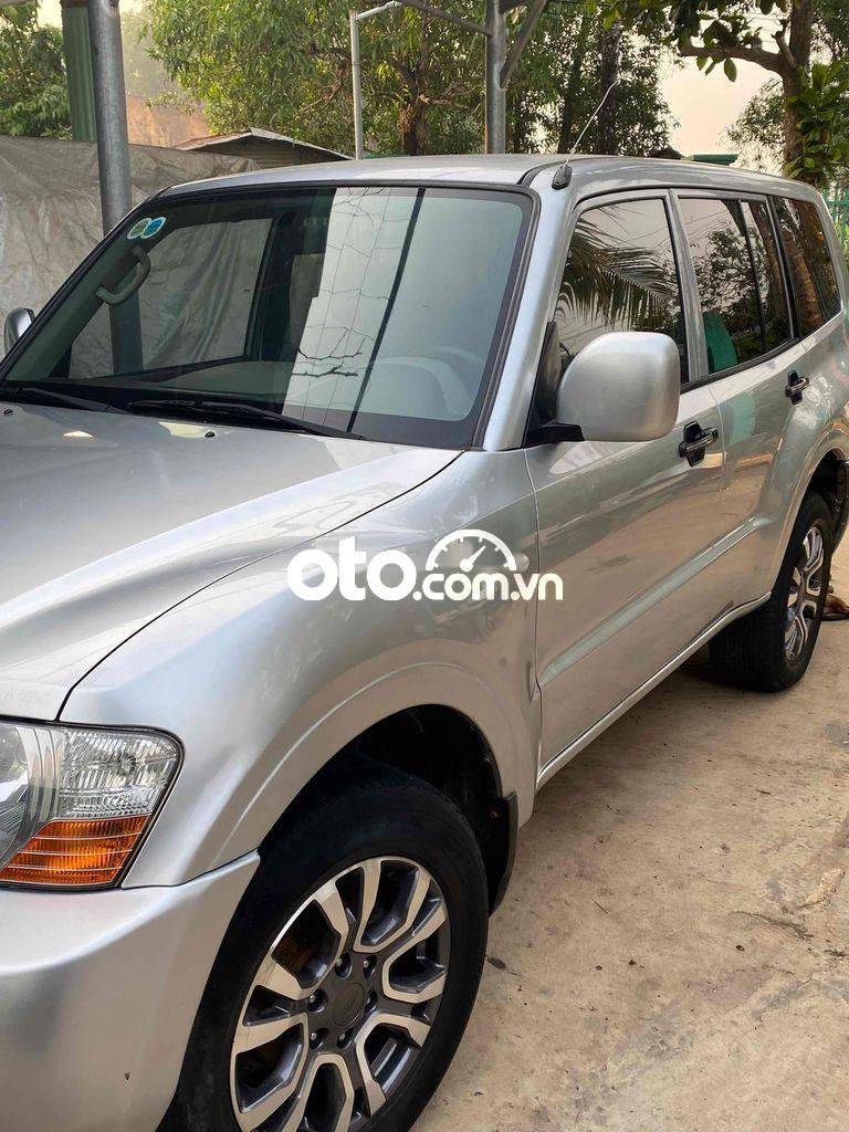 Mitsubishi Pajero xe gia đình cần bán . 2004 - xe gia đình cần bán .