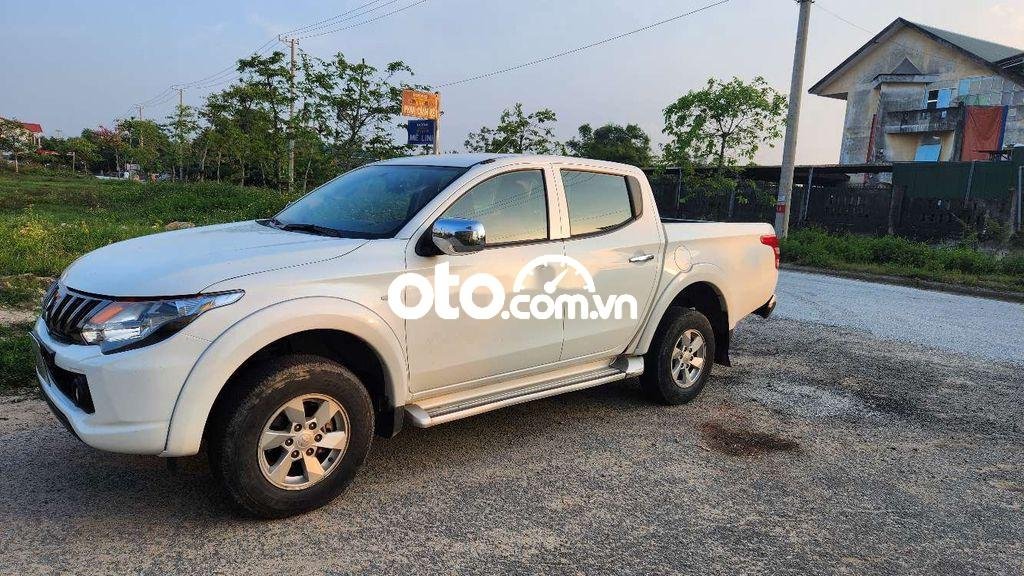 Mitsubishi Triton Bán xe bán tải  AT 2018 xe 1 chủ , mới 90% 2018 - Bán xe bán tải triton AT 2018 xe 1 chủ , mới 90%
