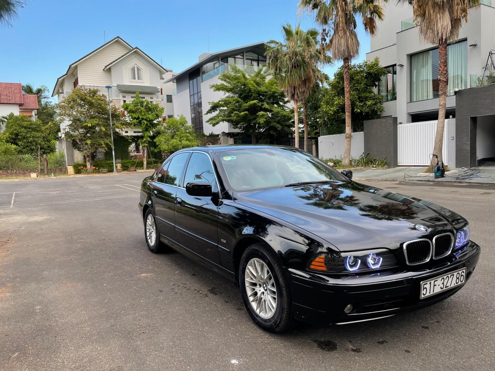 BMW 525i 2003 - Đang hoạt động tốt không phải sửa chữa gì thêm nữa