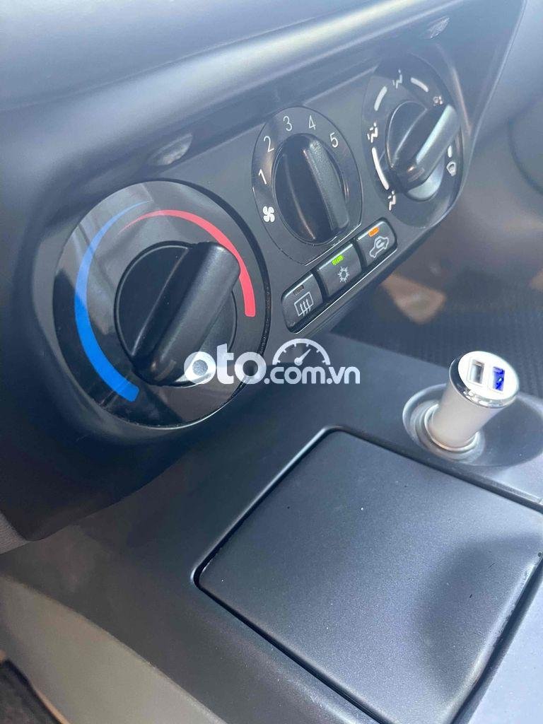 Mitsubishi Lancer   1.6 MT Chuẩn zin xe gia đình 2005 - Mitsubishi Lancer 1.6 MT Chuẩn zin xe gia đình