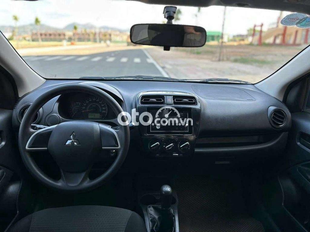 Mitsubishi Attrage Mitsu atrager 2020MT 2020 - Mitsu atrager 2020MT