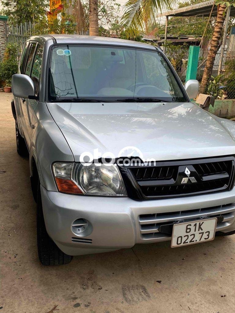 Mitsubishi Pajero xe gia đình cần bán . 2004 - xe gia đình cần bán .